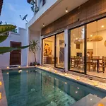 Villa Kainara 2 - Cozy Villa In Center Of Seminyak